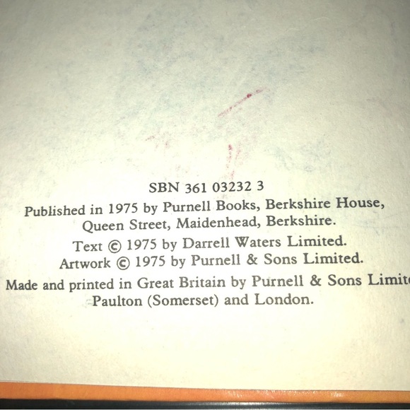 The Goblin and the Dragon and Other Stories - Hardcover
Blyton, Enid Blyton - Picture 6 of 10